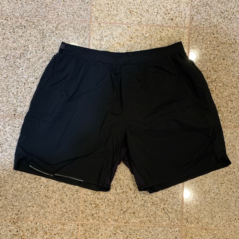 Lululemon Men's Black Shorts